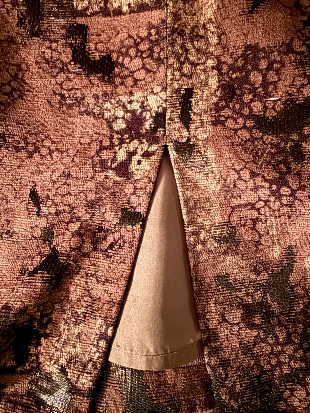 Lafayette 148 New York Mauve and Black Abstract Patterned Midi Sheath Dress - Picture 4 of 6